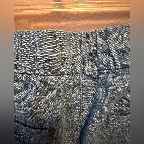 Old navy elastic waist jeans - Picture 4 of 9